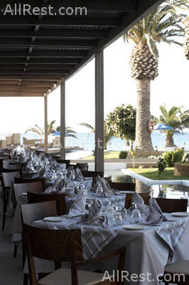 The Ixian Grand Hotel 20